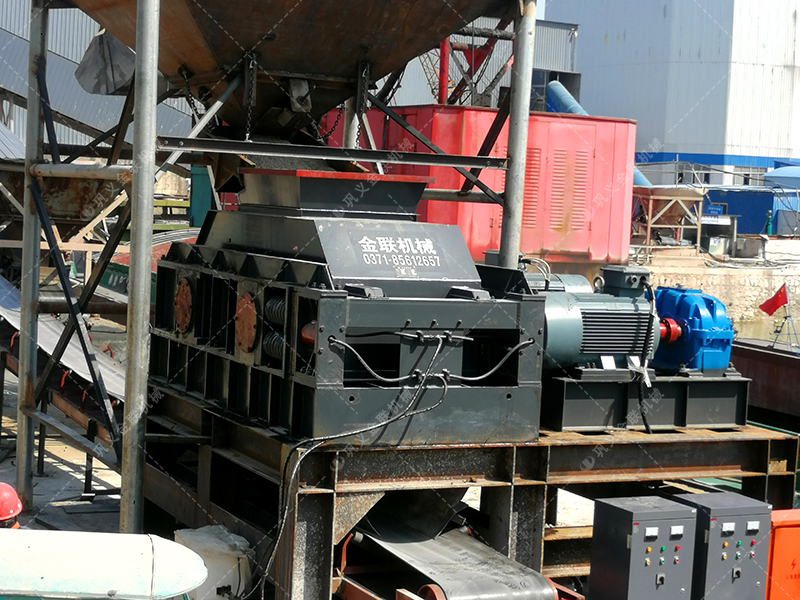 青石和河卵石哪個制砂好？用對輥破碎機怎么樣？