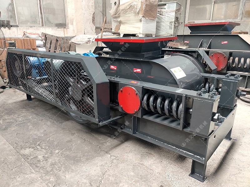 石料廠破碎機(jī)-砂石料生產(chǎn)設(shè)備-石料粉碎機(jī)器價(jià)格 石料廠破碎機(jī)-砂石料生產(chǎn)設(shè)備-石料粉碎機(jī)器價(jià)格