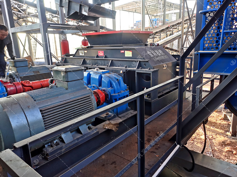 顎破 + 對輥制砂機(jī)組合：為啥這條生產(chǎn)線被稱為 “黃金搭檔”？